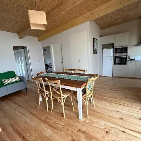 Maison 200 M De La Climatisation Et Wifi *