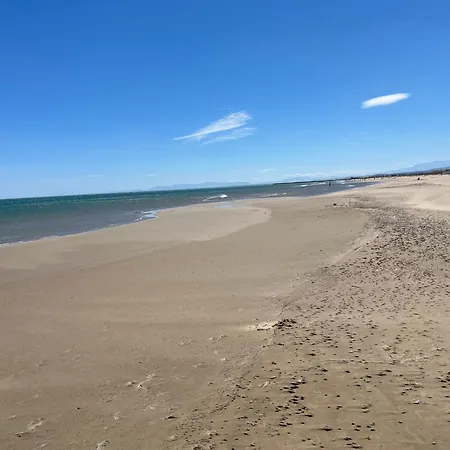 Holiday home Maison 200 M De La Climatisation Et Wifi Gruissan