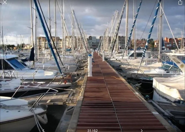 Dom wakacyjny Maison 200 M De La Climatisation Et Wifi